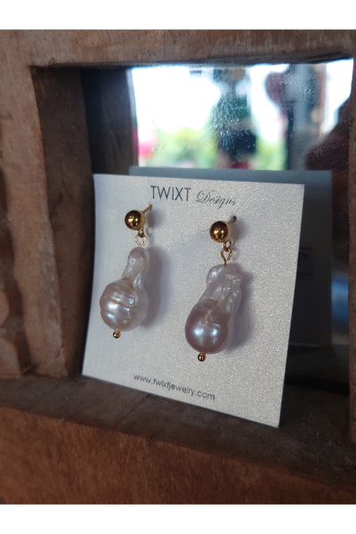 Gold Studs with rough pearls - P355